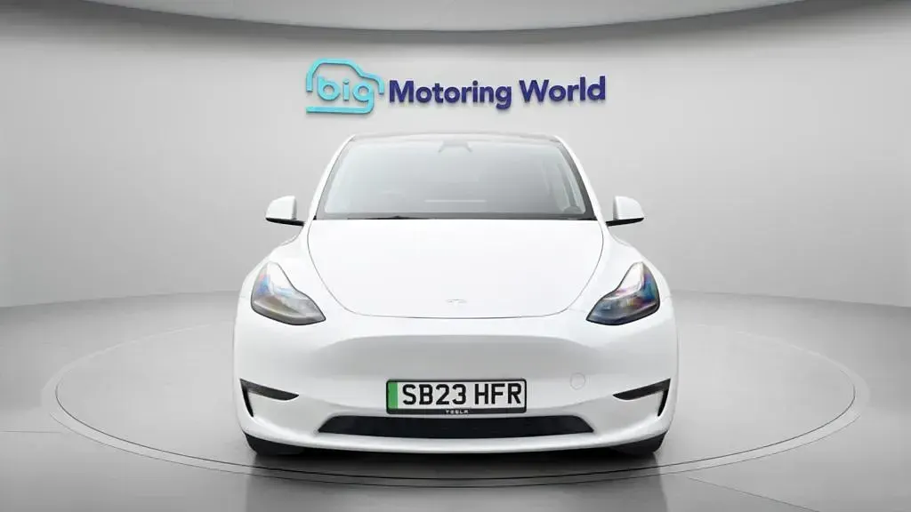 Used Tesla Model Y Long Range AWD 378 kW (514 HP) 2023 White SUV