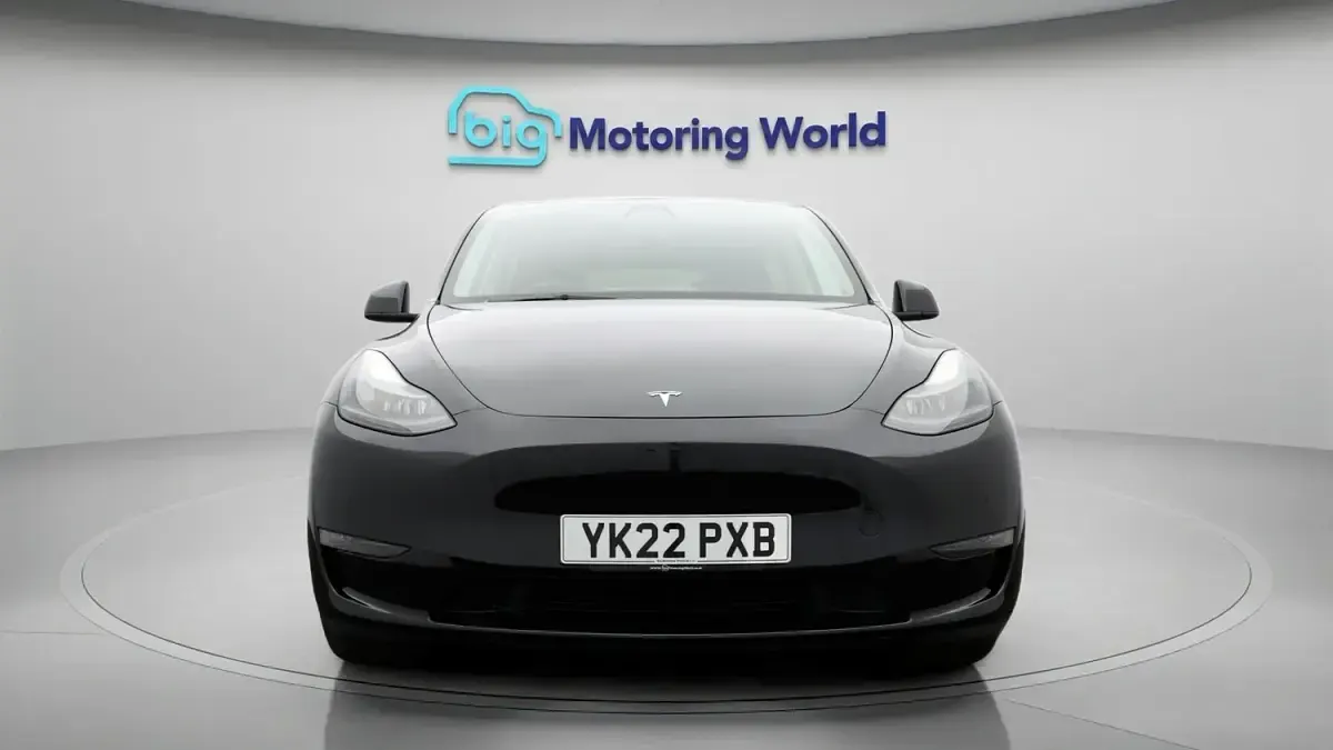 Used Tesla Model Y Long Range AWD 378 kW (514 HP) 2022 Black SUV