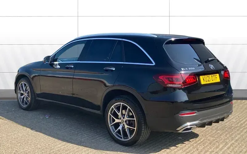 Gebraucht Mercedes GLC300e AMG Line Premium Plus 306 PS (225 kW) 2022 Kombi