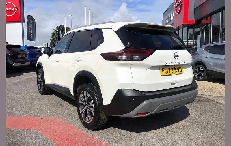 Used Nissan X-Trail N-Connecta 213 HP (156 kW) 2024 White SUV