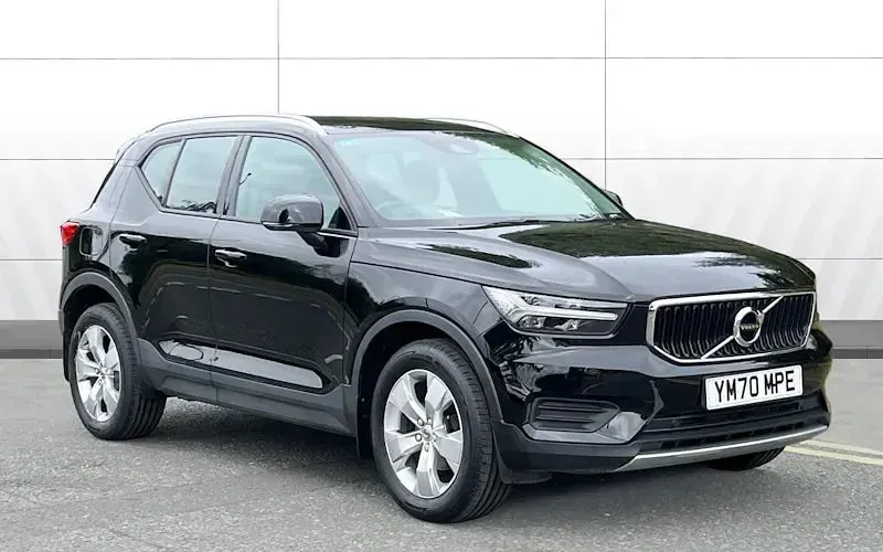 Used Volvo XC40 Momentum 150 HP (110 kW) 2020 SUV