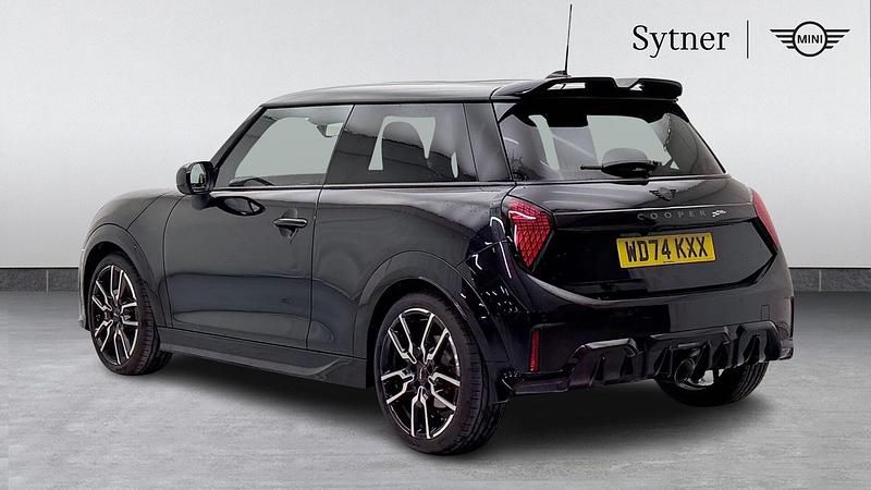 Used Mini John Cooper Works Hatch 228 HP (167 kW) 2024 Black Hatchback