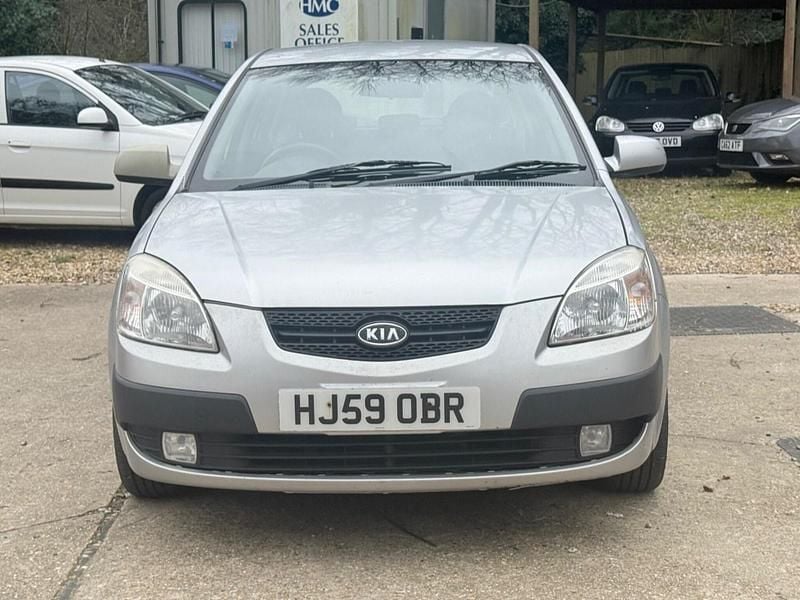 Used Kia Rio 2009 Silver Hatchback