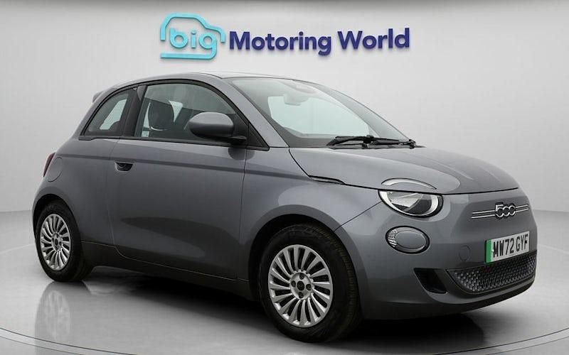 Second-hand Fiat 500e Action 69 kW (95 CP) 2023 Gri Hatchback