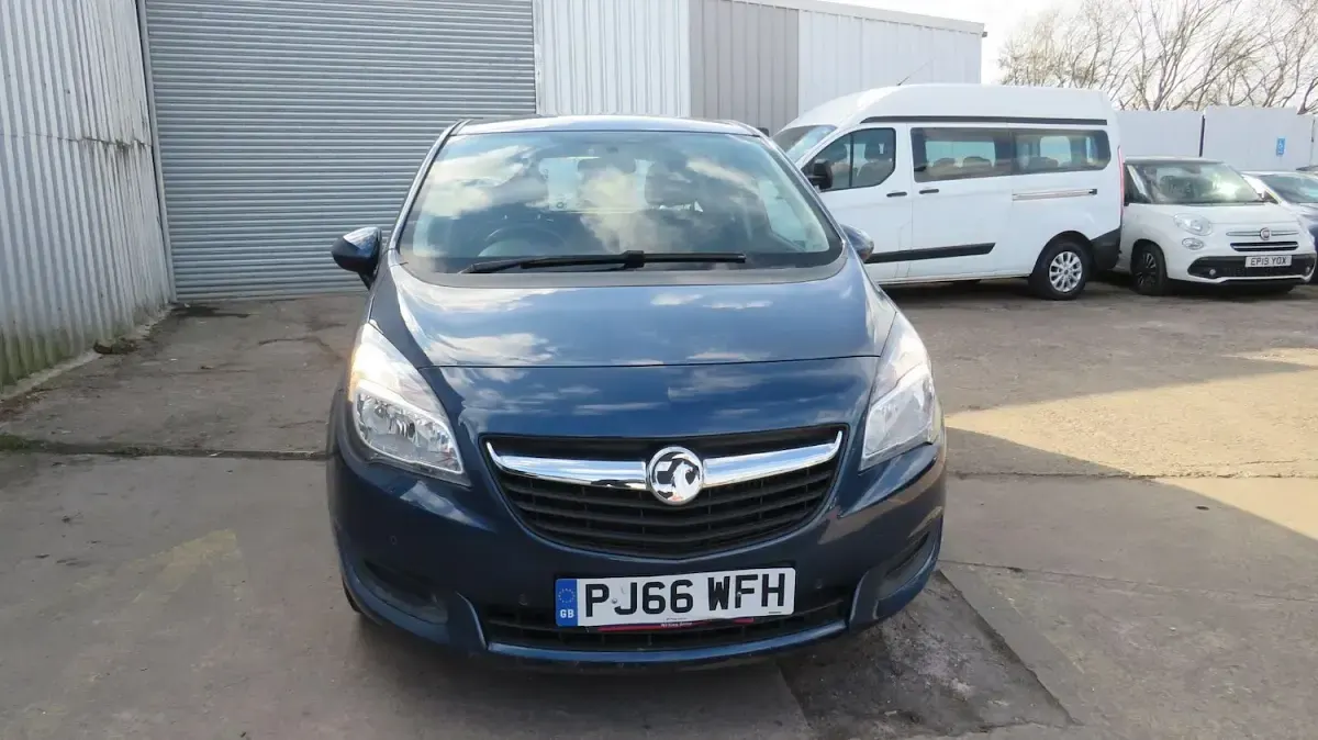 Used Vauxhall Meriva Club 2016 Blue MPV