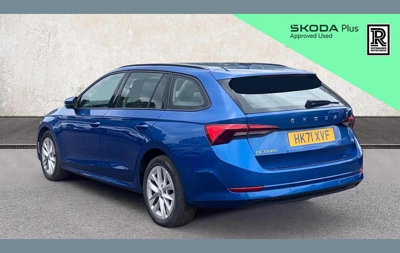 Używany Skoda Octavia SE Technology 200 KM (147 kW) 2022 Niebieski Kombi