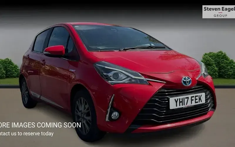 Second-hand Toyota Yaris Hybrid 101 CP (74 kW) 2020 Hatchback