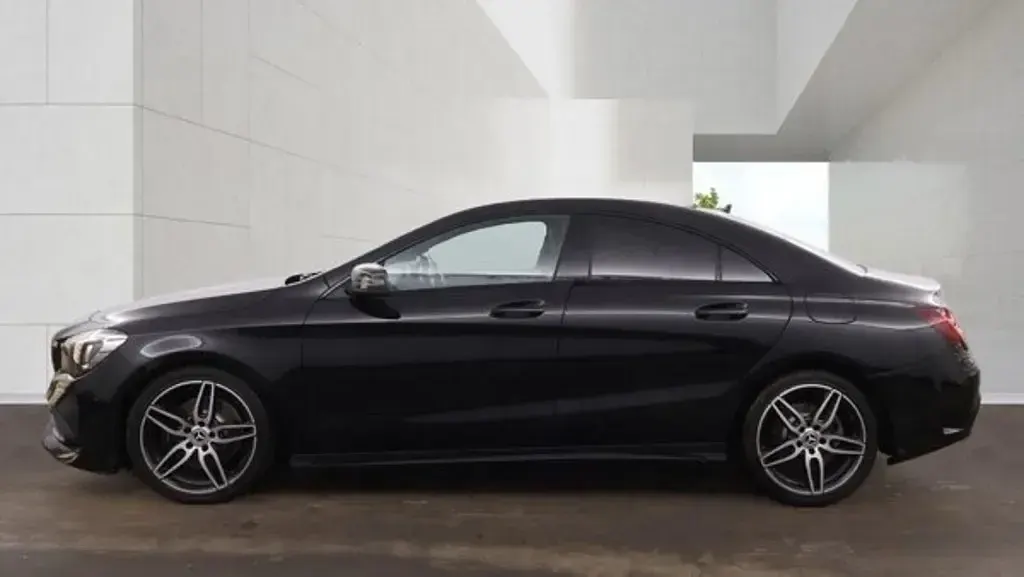 Used Mercedes CLA220 AMG line 177 HP (130 kW) 2018 Black Coupe