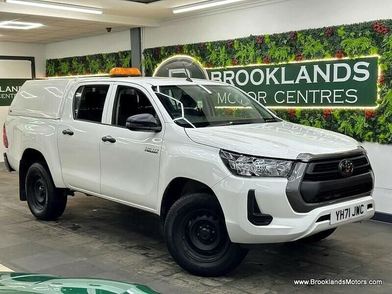 White Used 2021 Toyota HiLux Active Pickup | £17,985 (Expensive) - Image 1/3