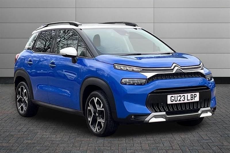 Voltaic blue with polar white bitone roof Used 2023 Citroën C3 Aircross PureTech SUV | £14,950 (Fair price) - Image 1/4