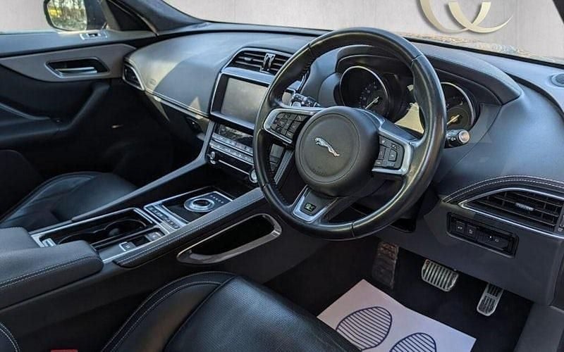 Used Jaguar F-Pace R-Sport 241 HP (177 kW) 2020 SUV