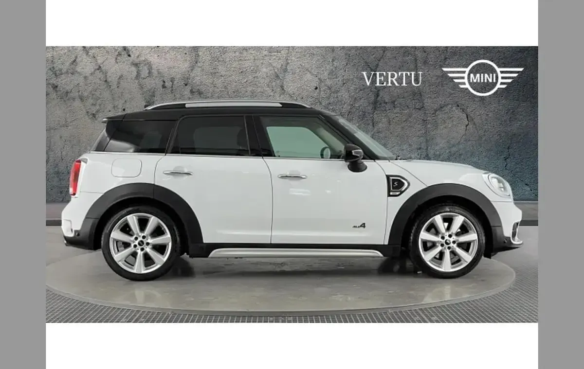 Używany Mini Cooper S Countryman 189 KM (139 kW) 2017 Biały SUV