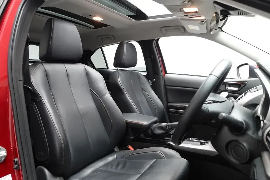 Used Mitsubishi Eclipse Cross 163 HP (119 kW) 2019 Red SUV