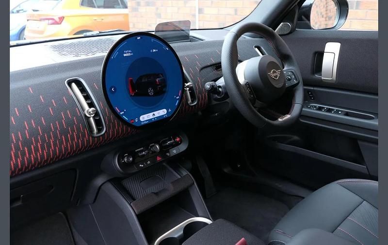 Used Mini Countryman Sport 214 HP (157 kW) 2025 Grey SUV