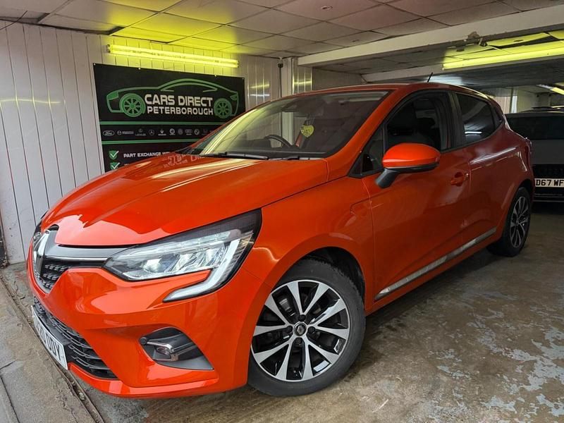 Used Renault Clio V Iconic 2020 Orange Hatchback