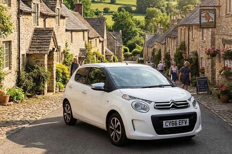 Used Citroën C1 Flair 68 HP (50 kW) 2016 White Hatchback