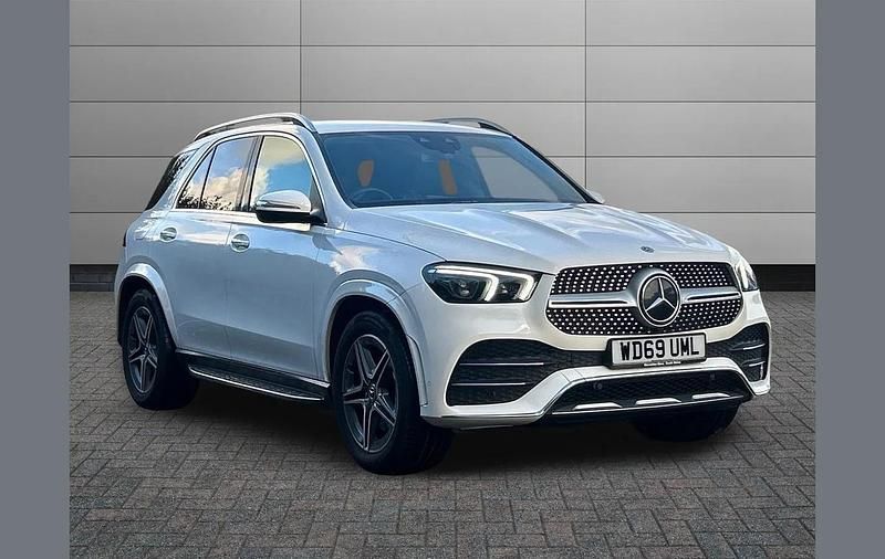 White Used 2020 Mercedes GLE300 AMG line SUV | £33,595 (Good price) - Image 1/4