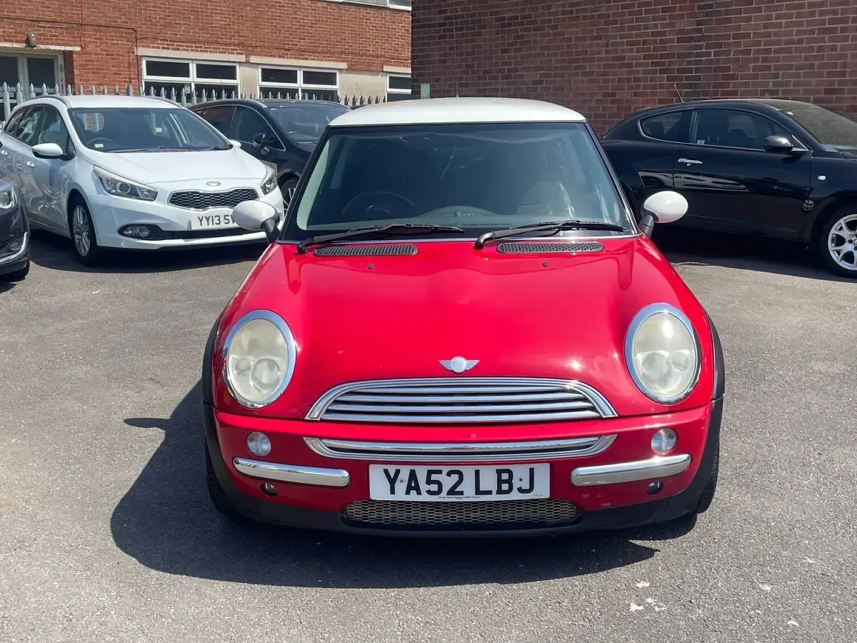 Used Mini John Cooper Works Hatch 115 HP (84 kW) 2003 Red Hatchback