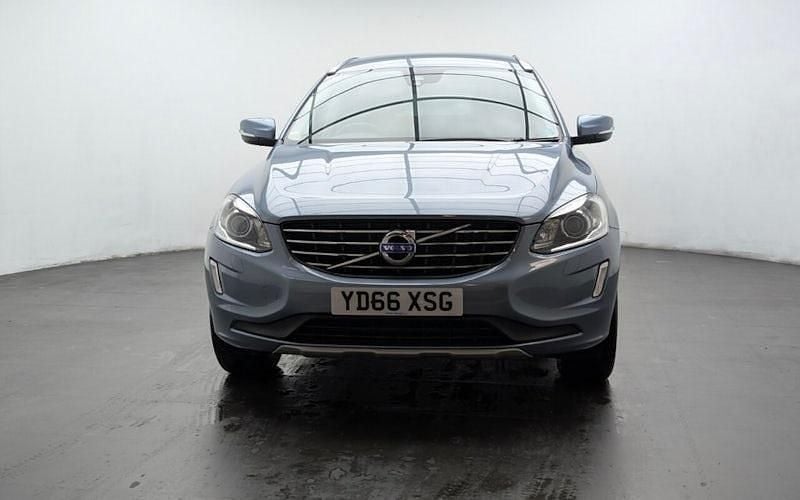 Used Volvo XC60 SE Lux 190 HP (139 kW) 2017 Blue SUV