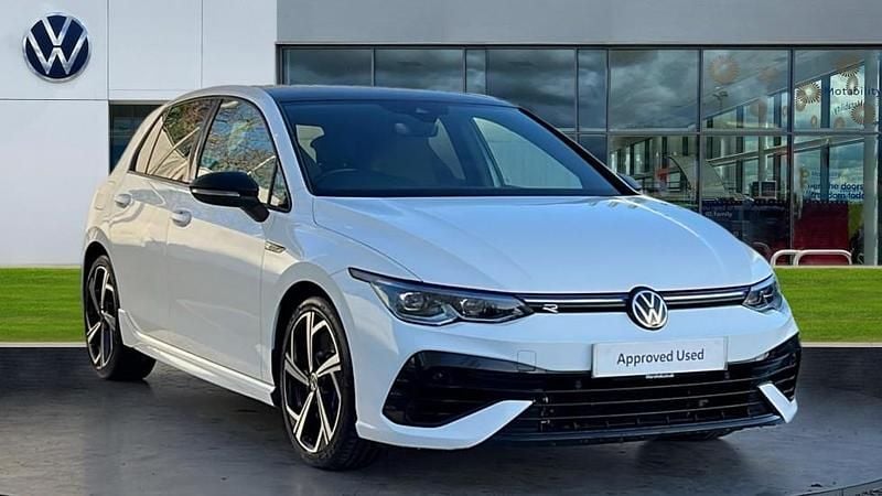 Used VW Golf VIII R 320 HP (235 kW) 2022 Pure white