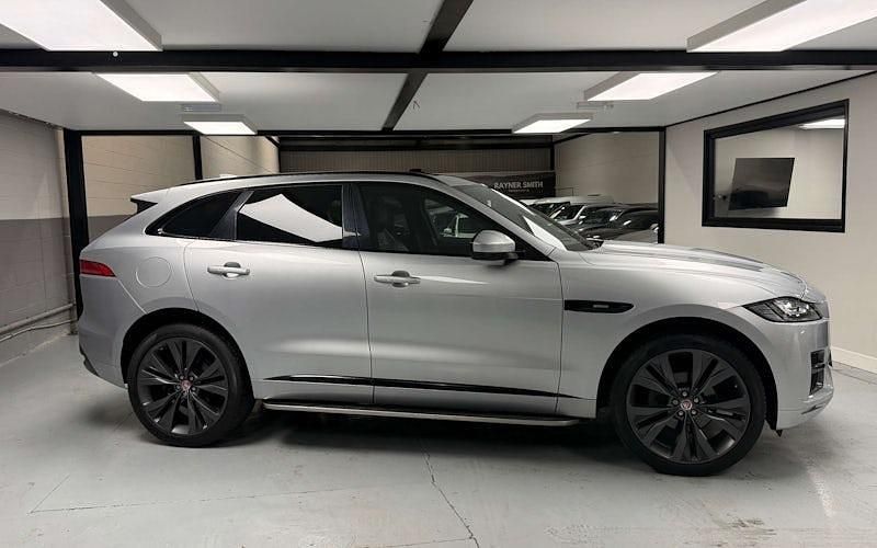 Used Jaguar F-Pace R-Sport 179 HP (131 kW) 2020 SUV