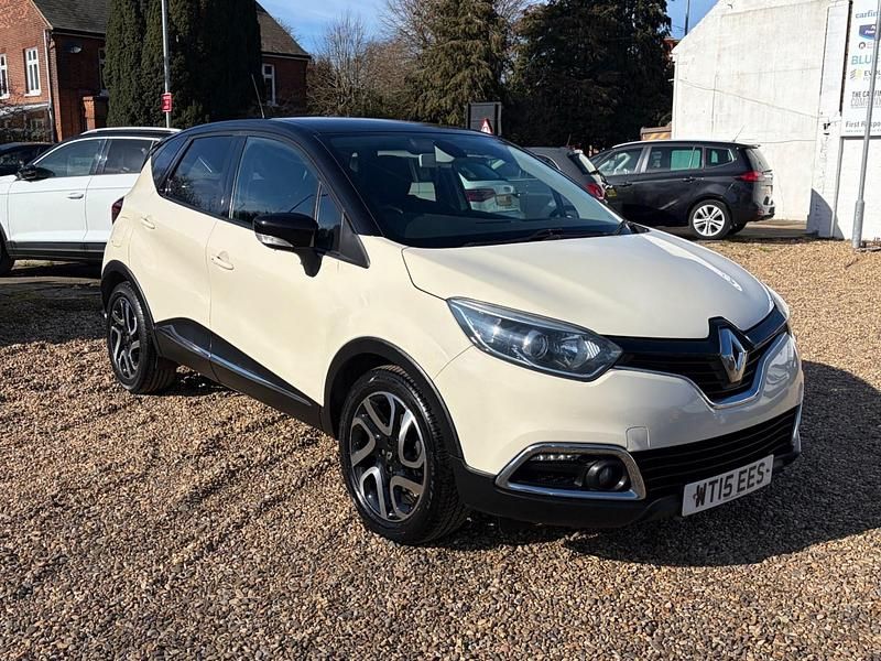 Used Renault Captur Dynamique 110 HP (80 kW) 2015 Cream SUV