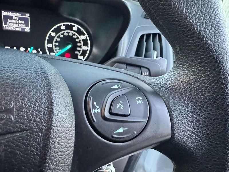 Used Ford Transit Connect 100 HP (73 kW) 2020 White MPV