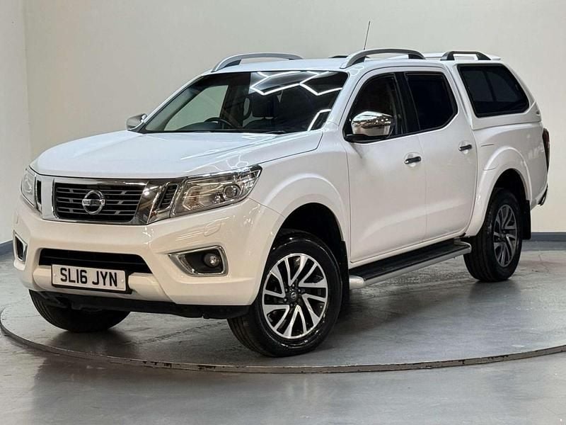 Used Nissan Navara Tekna 2016 White Pickup