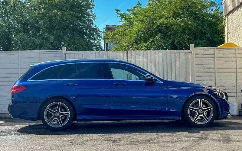 Used Mercedes C220 AMG line 194 HP (142 kW) 2019 Blue Estate