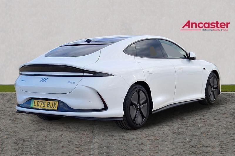 Used MG IM5 216 kW (295 HP) 2025 White Hatchback