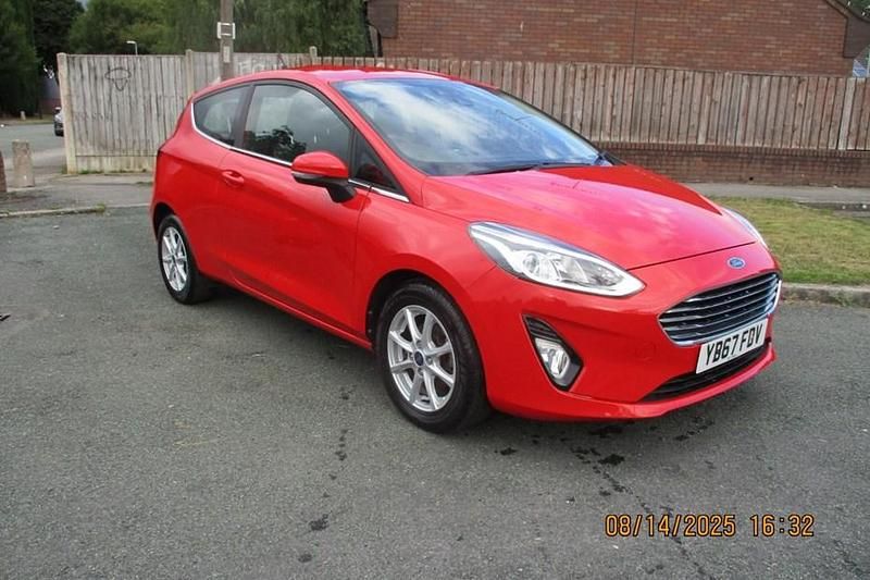 Red Used 2017 Ford Fiesta Zetec Hatchback | £5,995 (Fair price) - Image 1/1