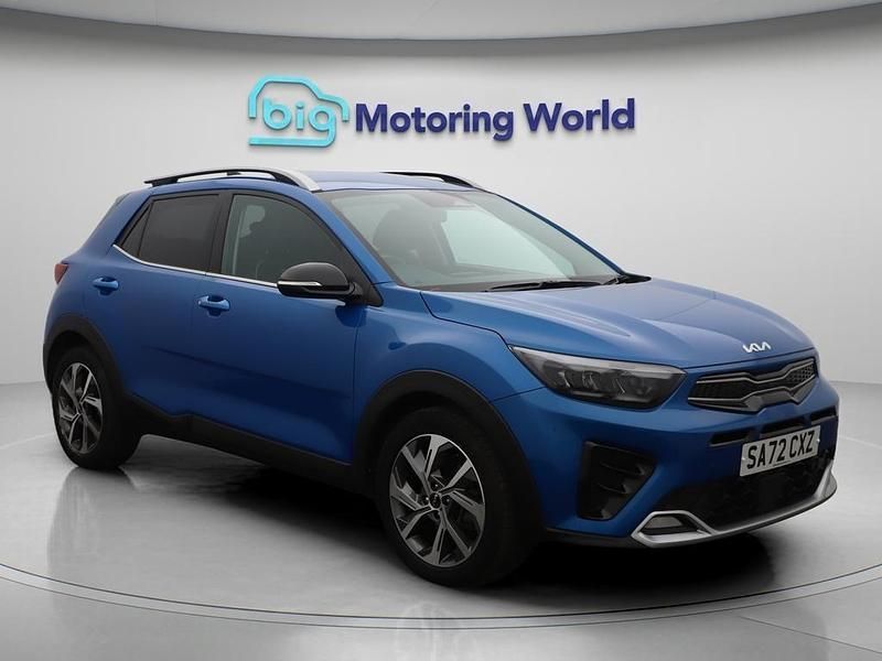 Blue Used 2022 Kia Stonic 4 SUV | £16,300 (Fair price) - Image 1/4