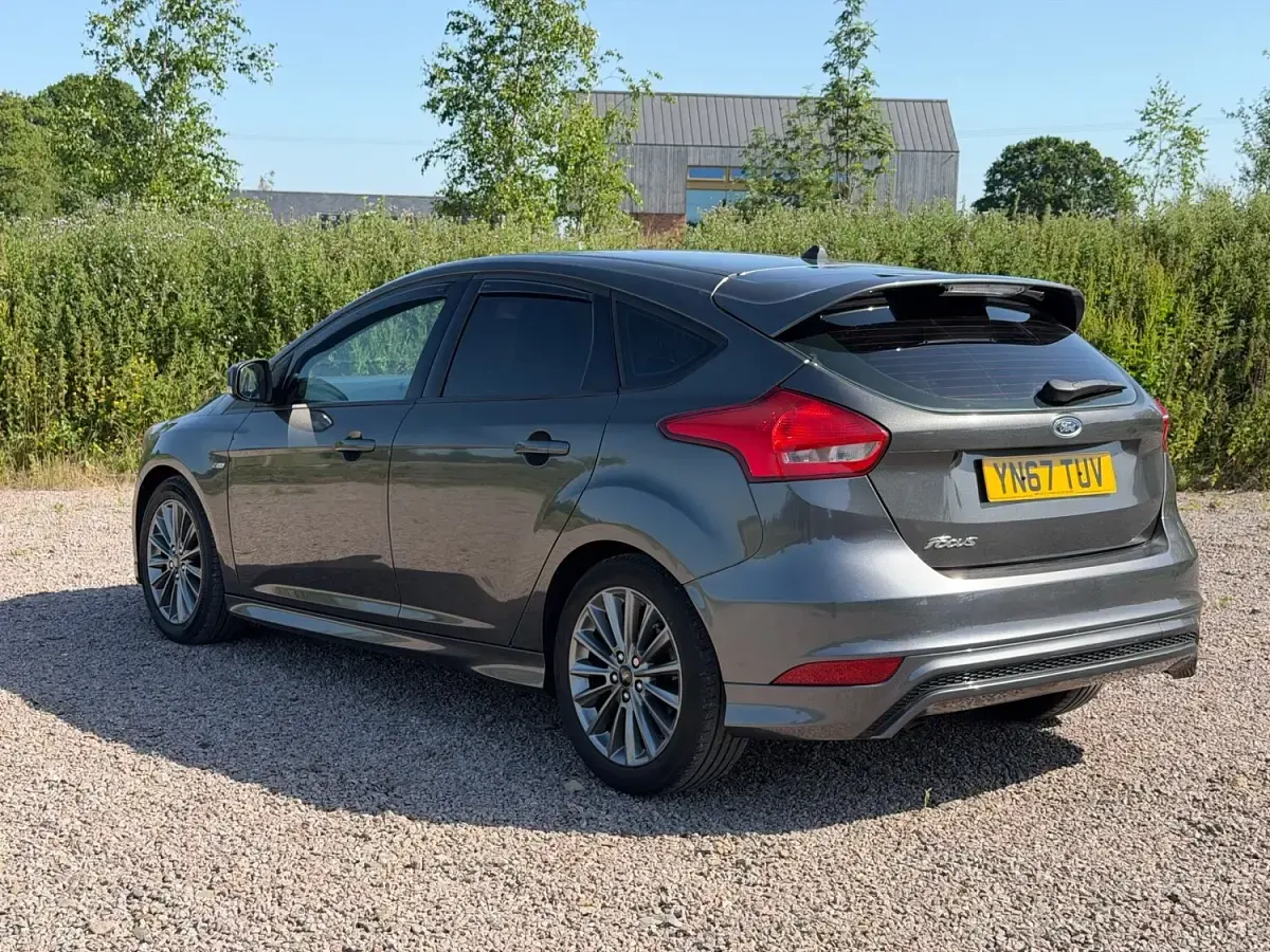 Used Ford Focus ST-Line 2017 Grey Hatchback