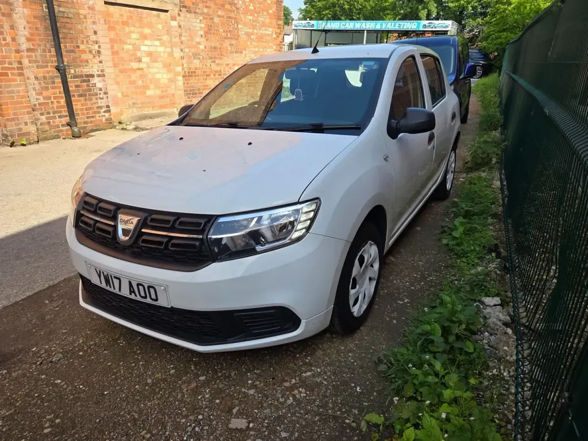 Używany Dacia Sandero Ambiance 2017 Biały Hatchback