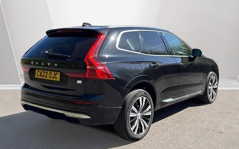 Used Volvo XC60 Inscription 455 HP (334 kW) 2021 Black SUV