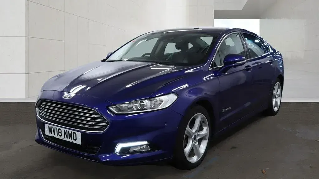 Used Ford Mondeo Titanium 187 HP (137 kW) 2018 Blue Sedan
