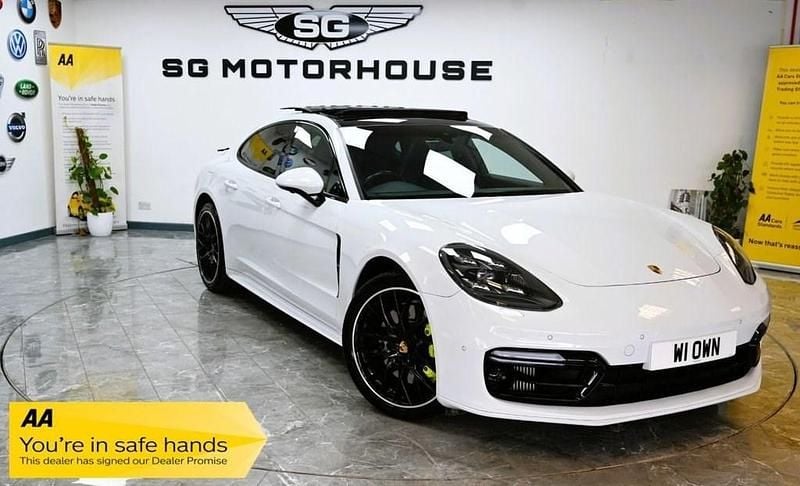 Used Porsche Panamera 462 HP (339 kW) 2019 White Sedan