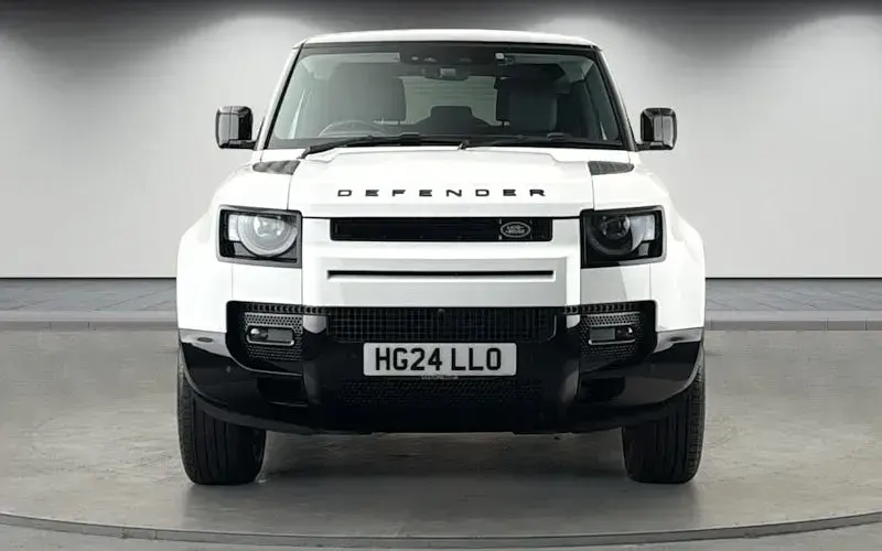 Used Land Rover Defender HSE Dynamic 250 HP (183 kW) 2024 SUV