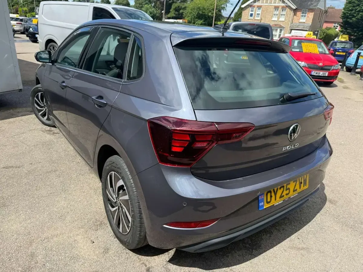 Used VW Polo Life 95 HP (69 kW) 2025 Grey Hatchback