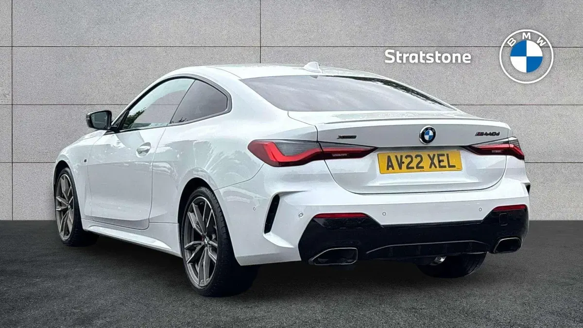 Used BMW M440 Comfort Edition 335 HP (246 kW) 2022 White Sedan