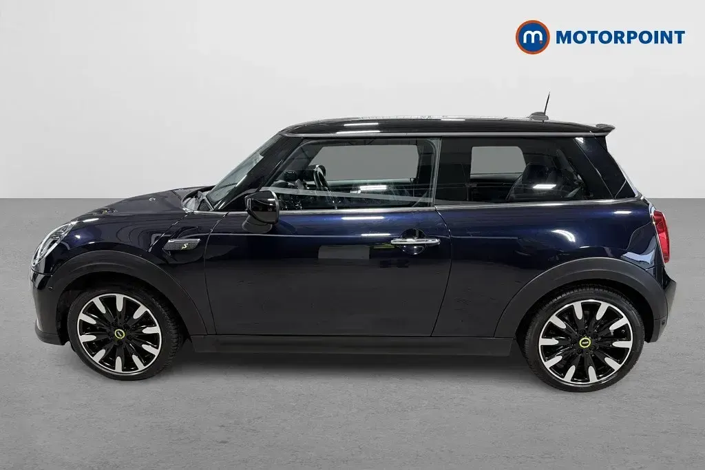 Begagnad Mini Cooper S Hatch 135 kW (184 HK) 2022 Blå Halvkombi