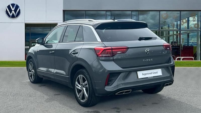 Usado VW T-Roc R-line 150 CV (110 kW) 2023 Gris SUV