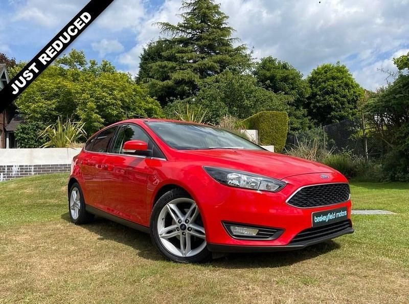 Red Used 2015 Ford Focus Zetec Hatchback | £5,995 (Fair price) - Image 1/4