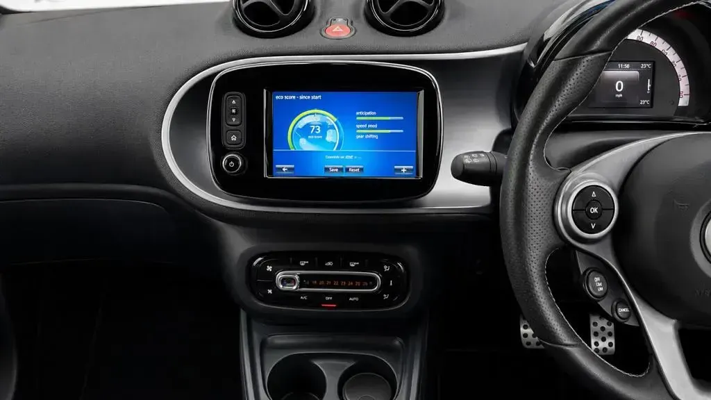 Used Smart ForTwo Coupé 71 HP (52 kW) 2016 White Coupe