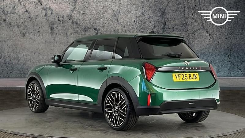 Used Mini Cooper S Hatch 201 HP (147 kW) 2025 Green Hatchback