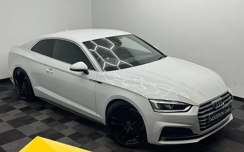 Usado Audi A5 S-Line 190 HP (139 kW) 2018 Coupé