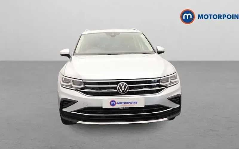 Used VW Tiguan Elegance 150 HP (110 kW) 2023 Silver SUV