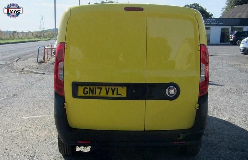 Image 4/4