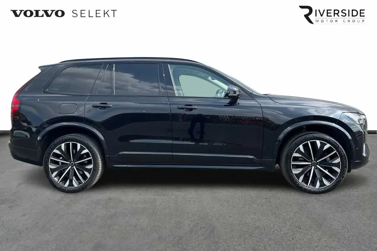 Used Volvo XC90 Ultra 455 HP (334 kW) 2025 Onyx black SUV