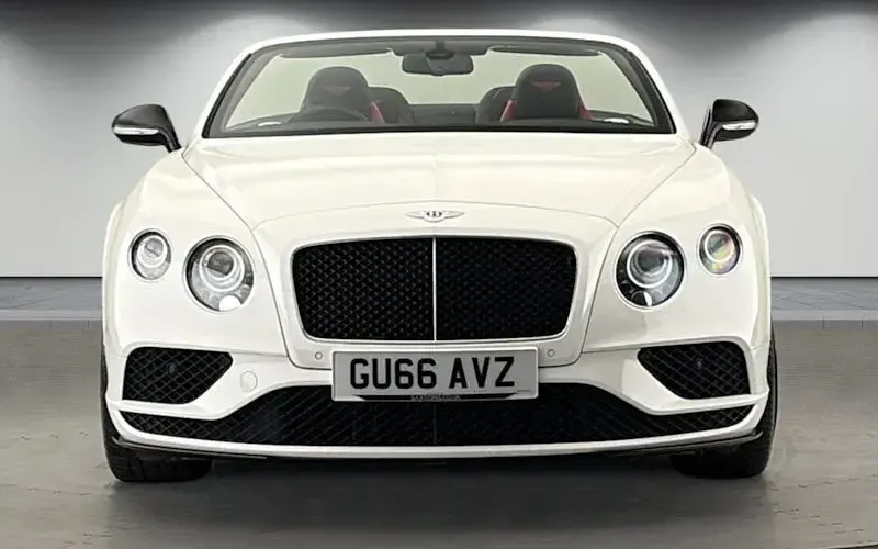 Used Bentley Continental GT Convertible Mulliner 529 HP (389 kW) 2016 White Cabriolet